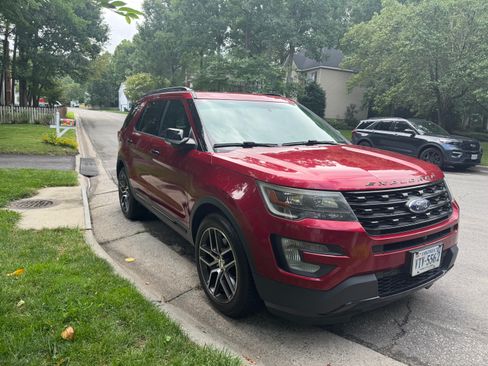 Used 2016 Ford Explorer Sport w/ Equipment Group 401A AWD/4WD image 8