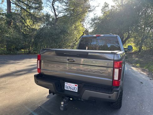 Used 2022 Ford F350 Lariat w/ Tremor Off-Road Package image 6