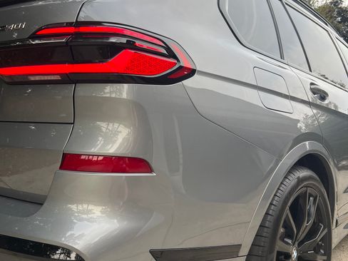 Used 2023 BMW X7 xDrive40i w/ Executive Package image 6