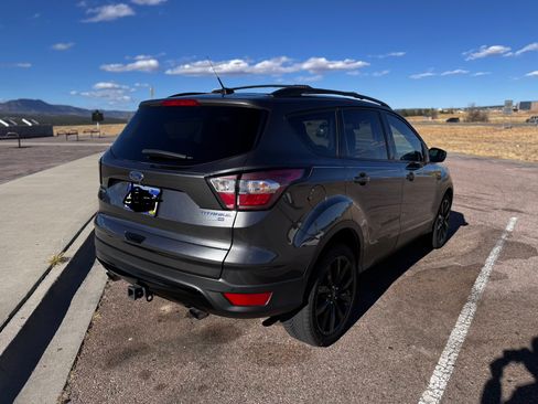 Used 2017 Ford Escape Titanium image 6