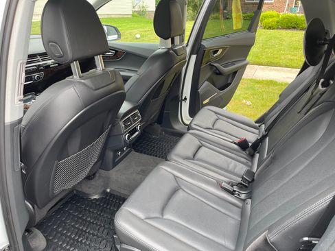 Used 2018 Audi Q7 3.0T Prestige w/ Prestige Package AWD/4WD image 14