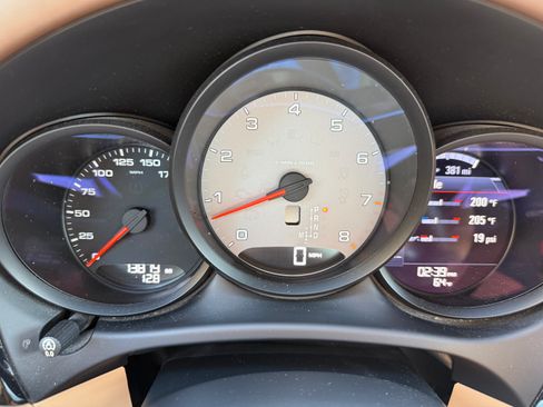 Used 2018 Porsche Macan S image 14