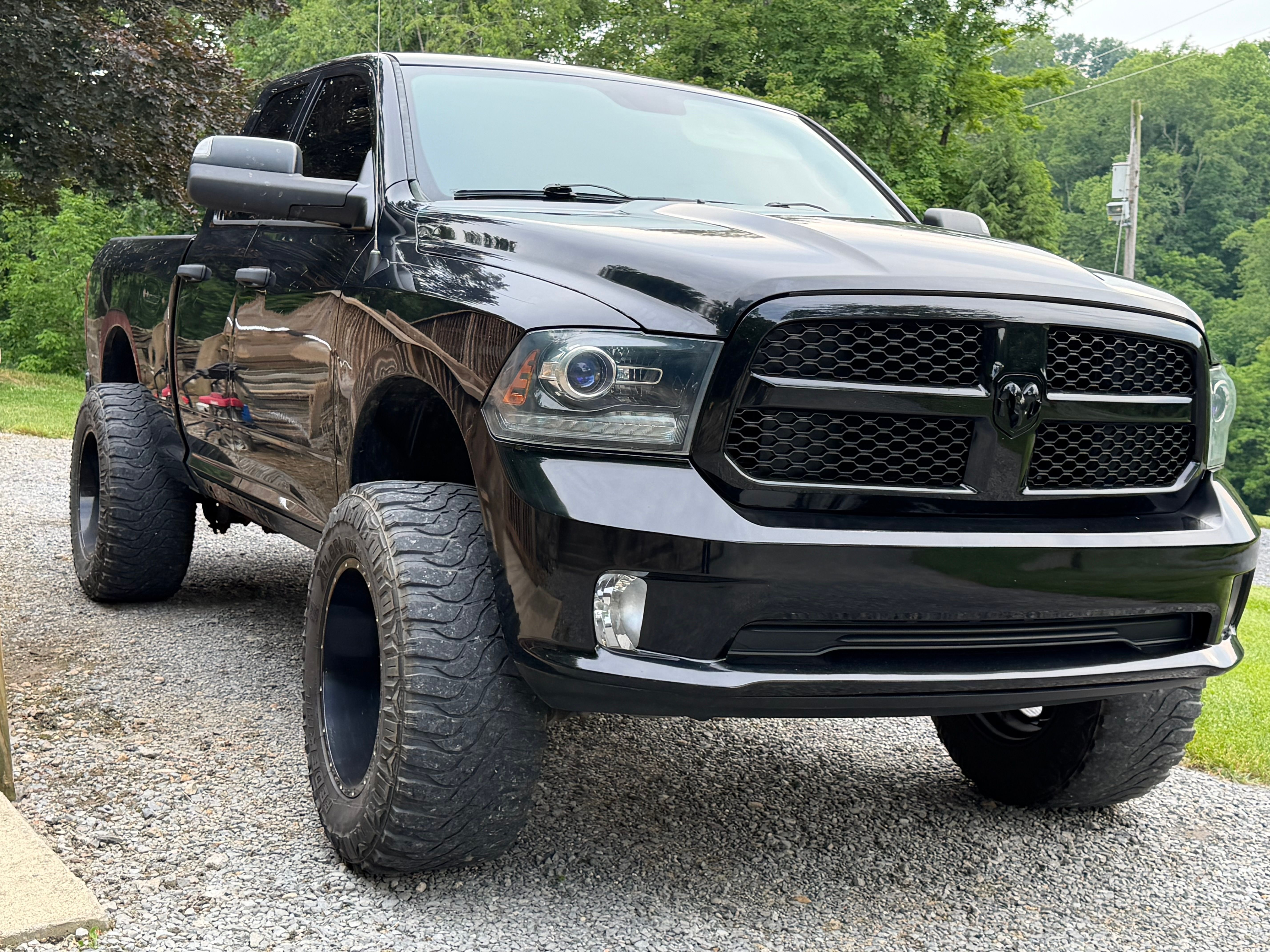 Used 2014 RAM 1500 Express w/ Black Ram 1500 Express Group AWD/4WD image 4
