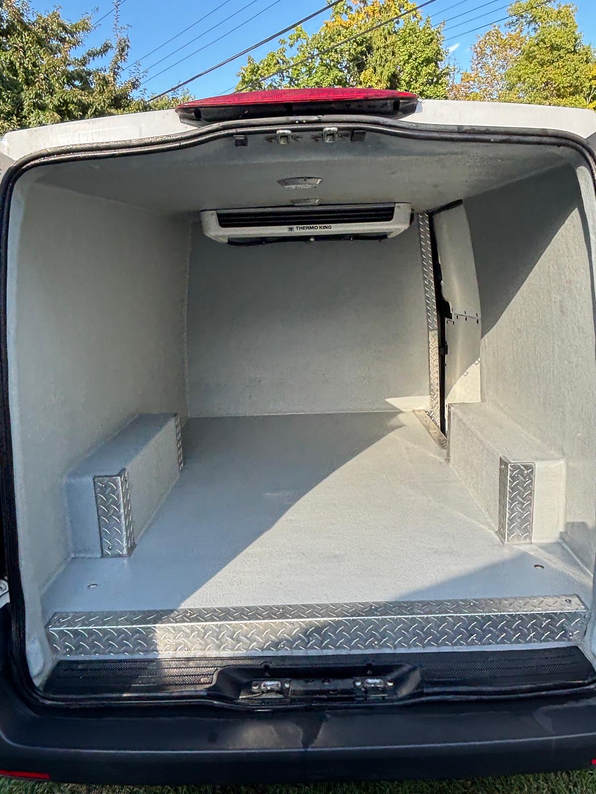 Used 2021 Mercedes-Benz Metris image 8
