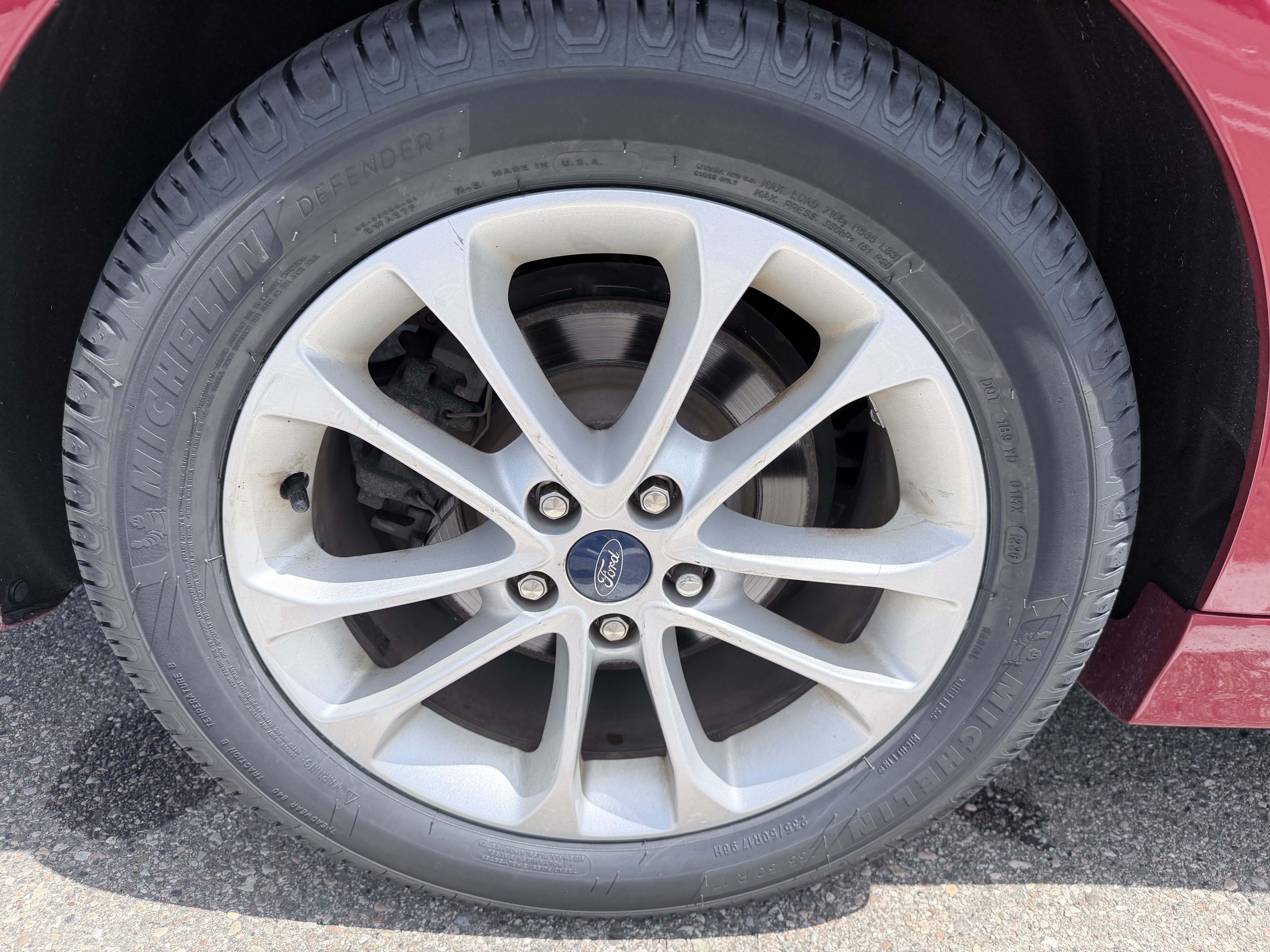 Used 2020 Ford Fusion SE FWD image 17