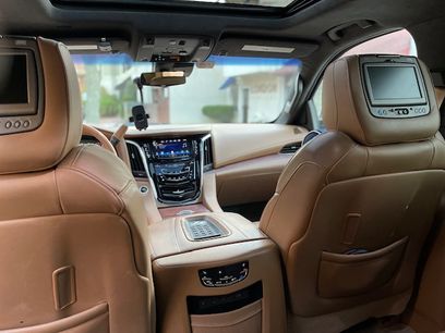 Used 2017 Cadillac Escalade ESV Platinum