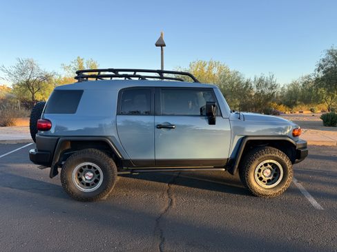 Used 2014 Toyota FJ Cruiser 4WD w/ Trail Teams Ultimate Edition image 4