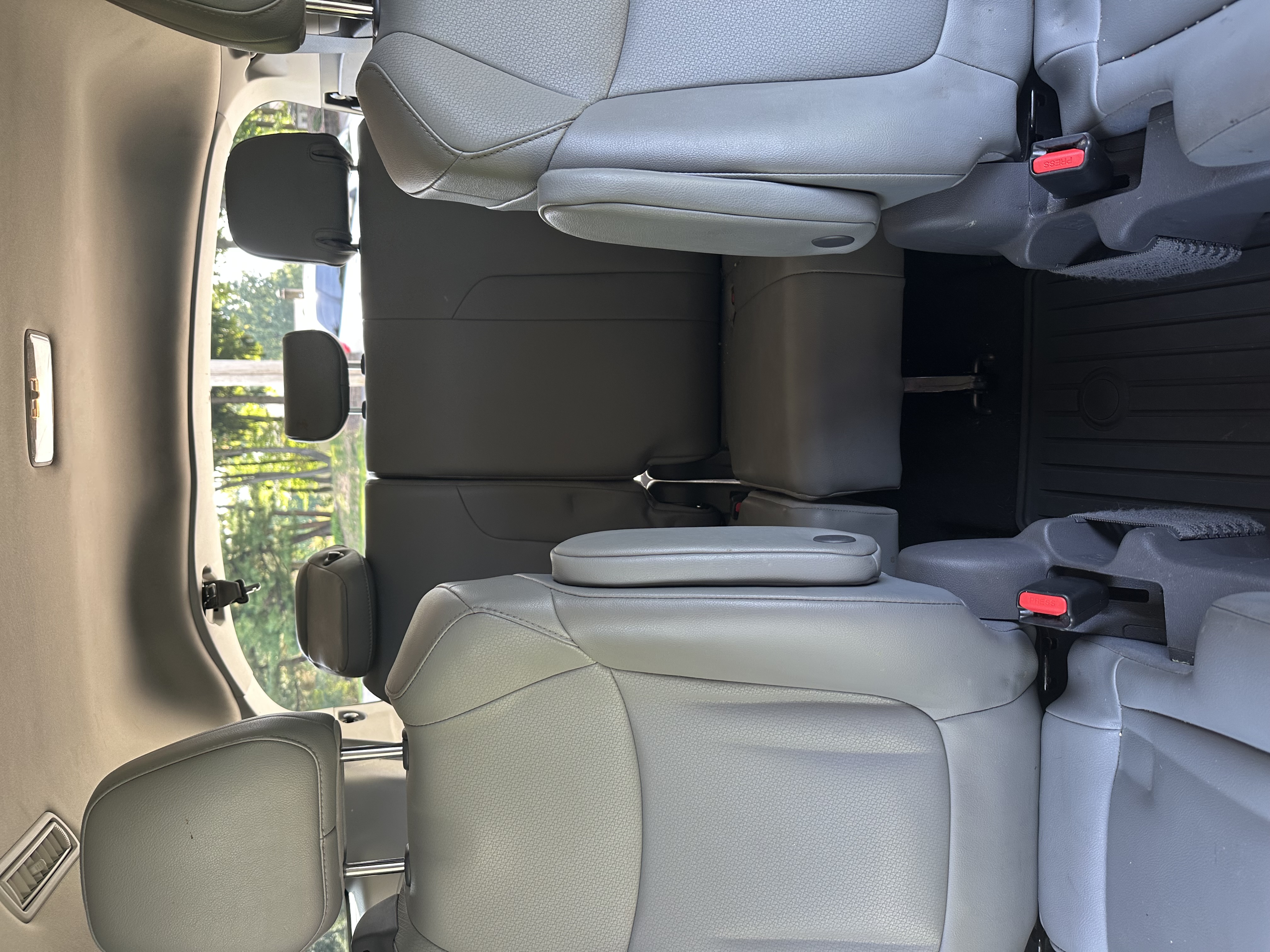 Used 2021 Toyota Sienna XLE AWD/4WD image 9