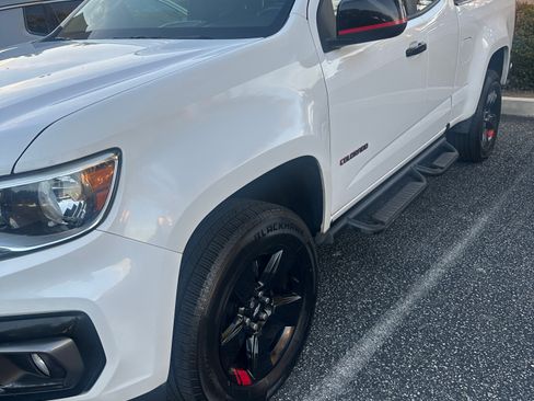 Used 2022 Chevrolet Colorado LT w/ Redline Special Edition image 8