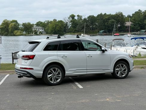 Used 2022 Audi Q7 3.0T Premium Plus w/ Premium Plus Package AWD/4WD image 2