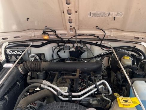 Used 2001 Jeep Wrangler Sahara image 12