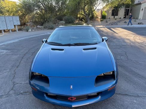 Used 1994 Chevrolet Camaro Z28 image 2