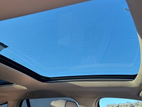 Used 2013 Lincoln MKX AWD image 9