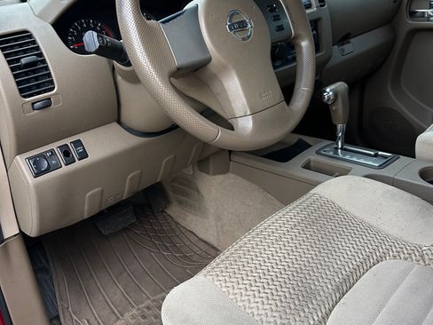 Used 2007 Nissan Frontier SE w/ SE Value Truck Pkg image 5