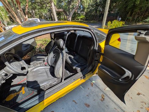 Used 2001 Saturn S-Series SC2 image 17