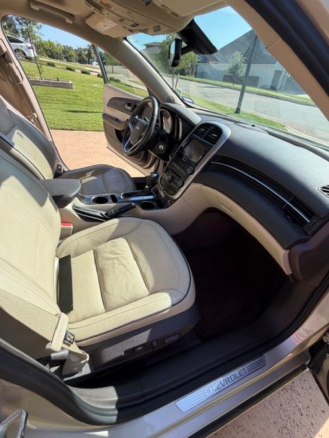 Used 2014 Chevrolet Malibu LTZ FWD image 17