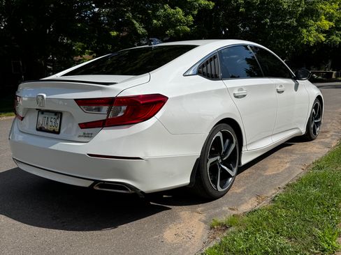 Used 2022 Honda Accord Sport image 4