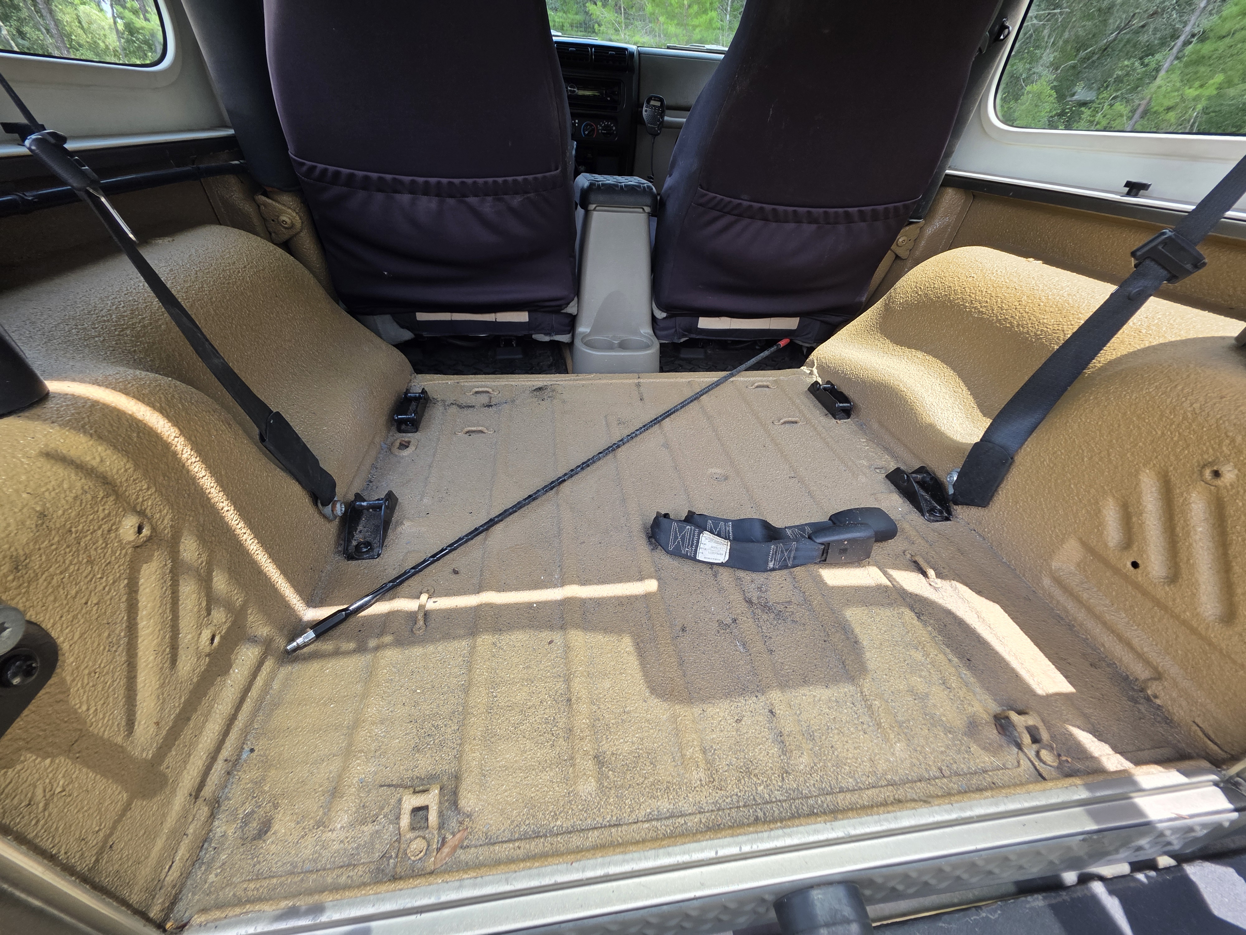 Used 2005 Jeep Wrangler Rubicon AWD/4WD image 10