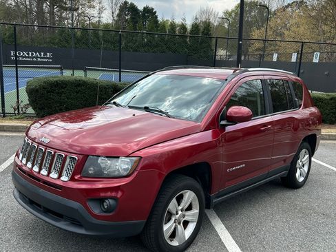 Used 2014 Jeep Compass Latitude AWD/4WD image 1