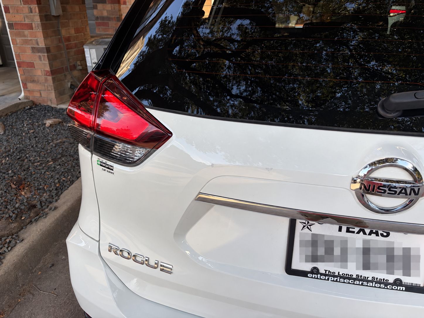 Used 2019 Nissan Rogue S FWD image 4