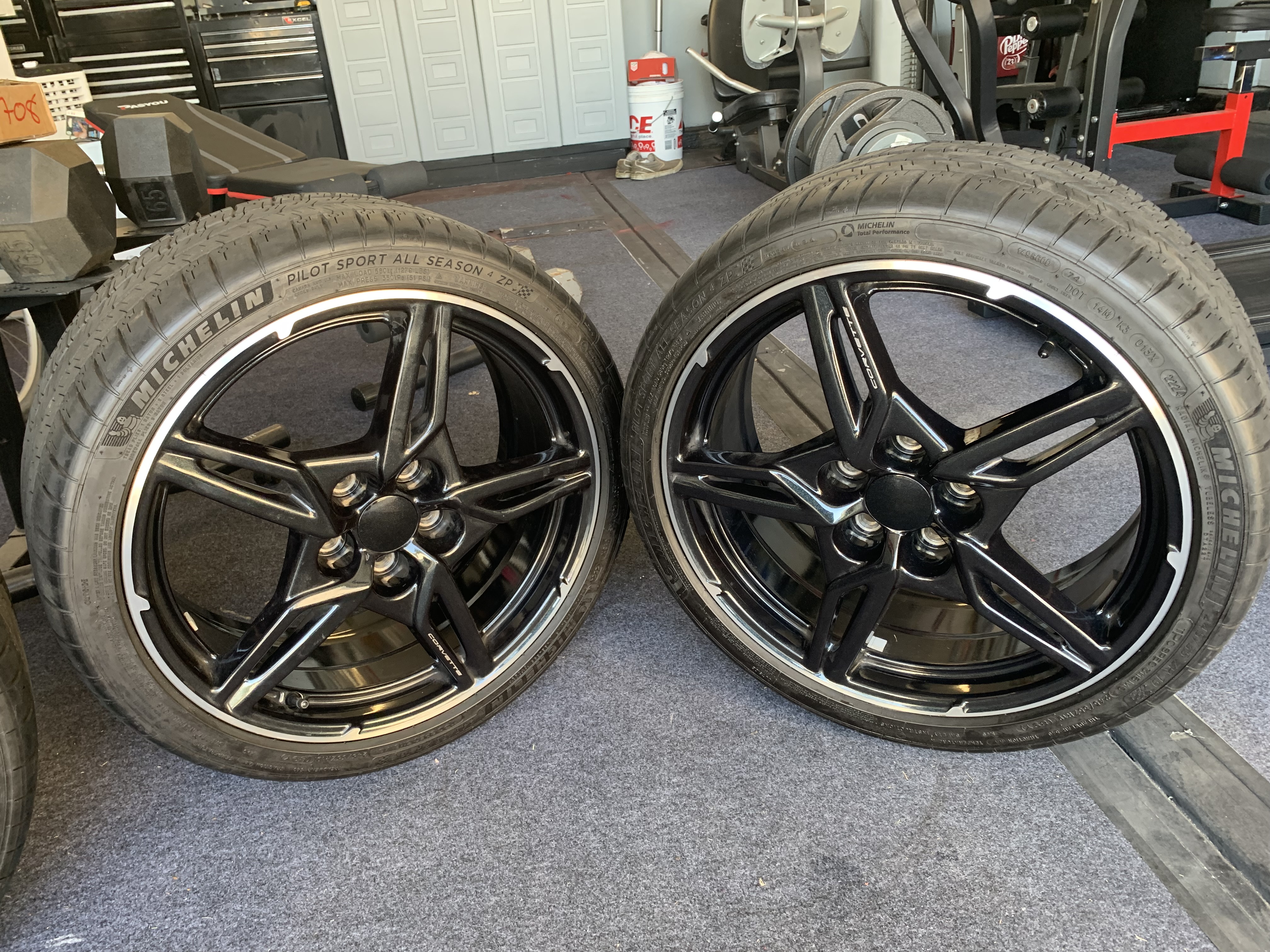 Used 2023 Chevrolet Corvette Stingray Coupe w/ Z51 Performance Package RWD image 14