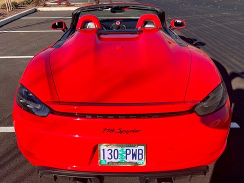 Used 2021 Porsche 718 Boxster Spyder image 10