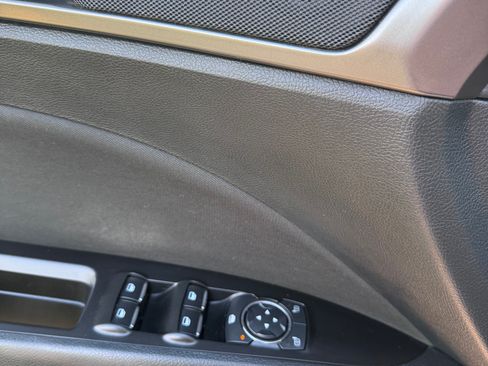 Used 2017 Ford Fusion SE FWD image 20