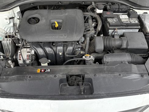 Used 2020 Hyundai Elantra Value Edition w/ Cargo Package (C1) image 11