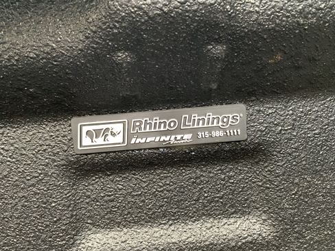 Used 2010 Toyota Tundra Limited image 16