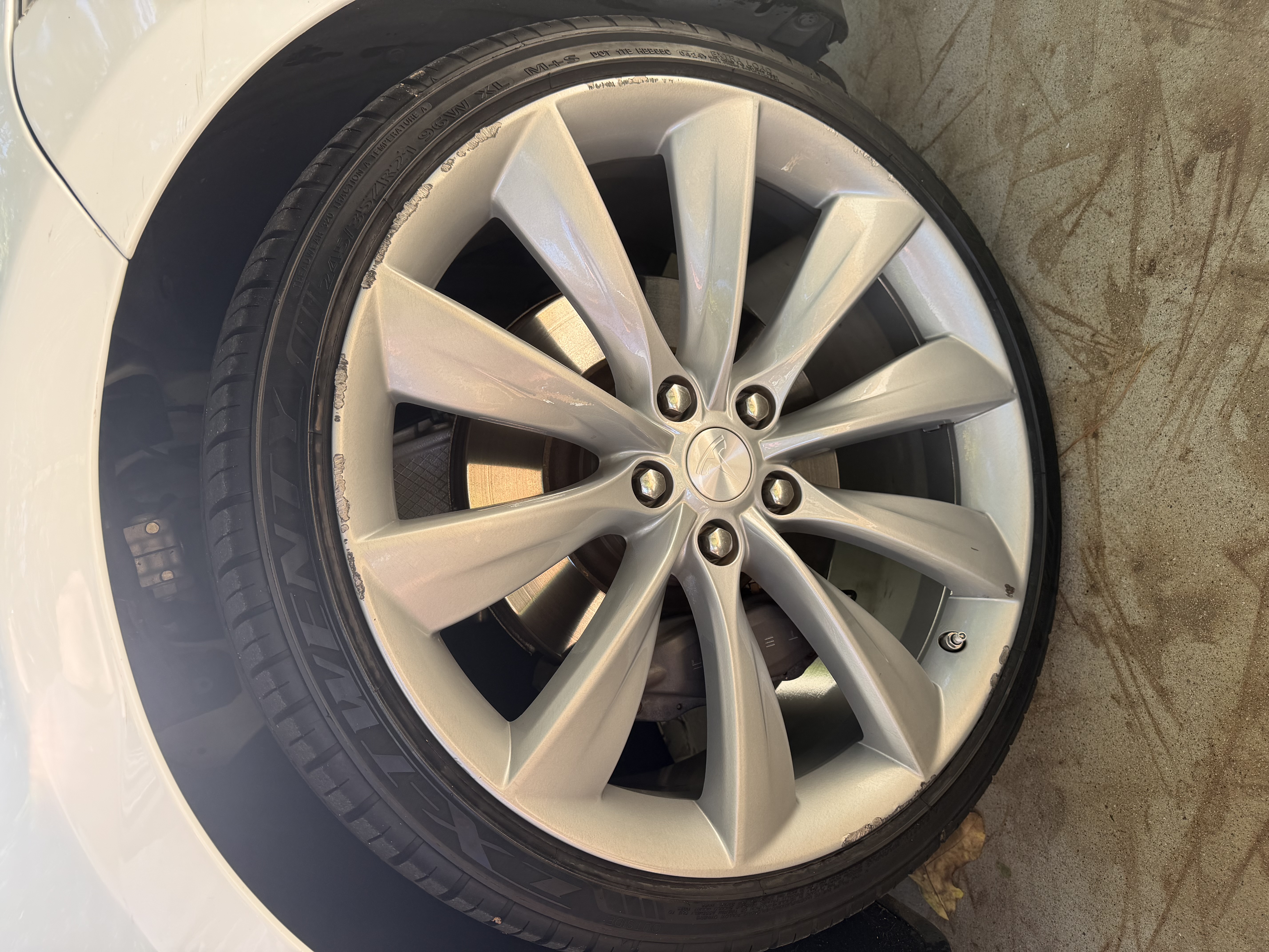 Used 2016 Tesla Model S 85 RWD image 10