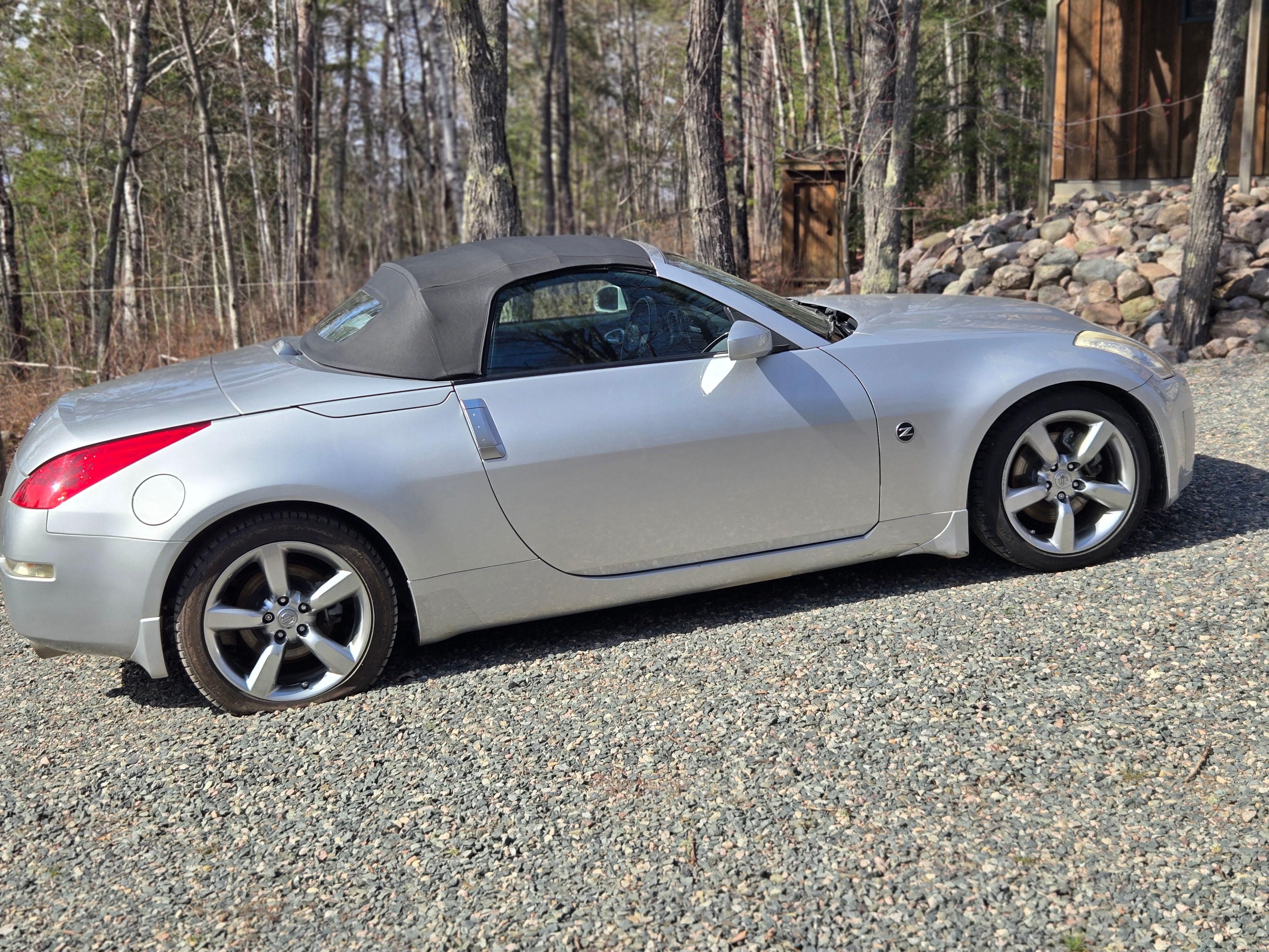 Used 2007 Nissan 350Z Touring RWD image 9