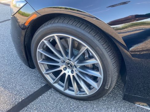 Used 2025 Mercedes-Benz S 580 4MATIC Sedan image 12