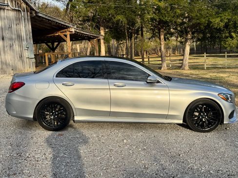 Used 2016 Mercedes-Benz C 300 Sedan image 11