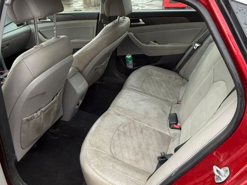 Used 2017 Hyundai Sonata Sport w/ Value Edition Package 02 FWD image 9