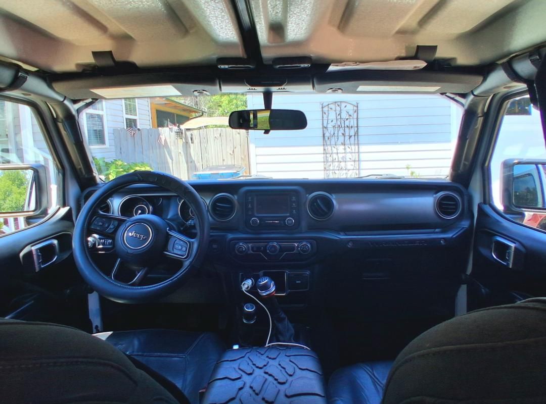 Used 2020 Jeep Wrangler Unlimited Sport AWD/4WD image 25