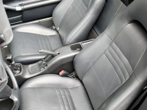 Used 2003 Toyota MR2 RWD image 29