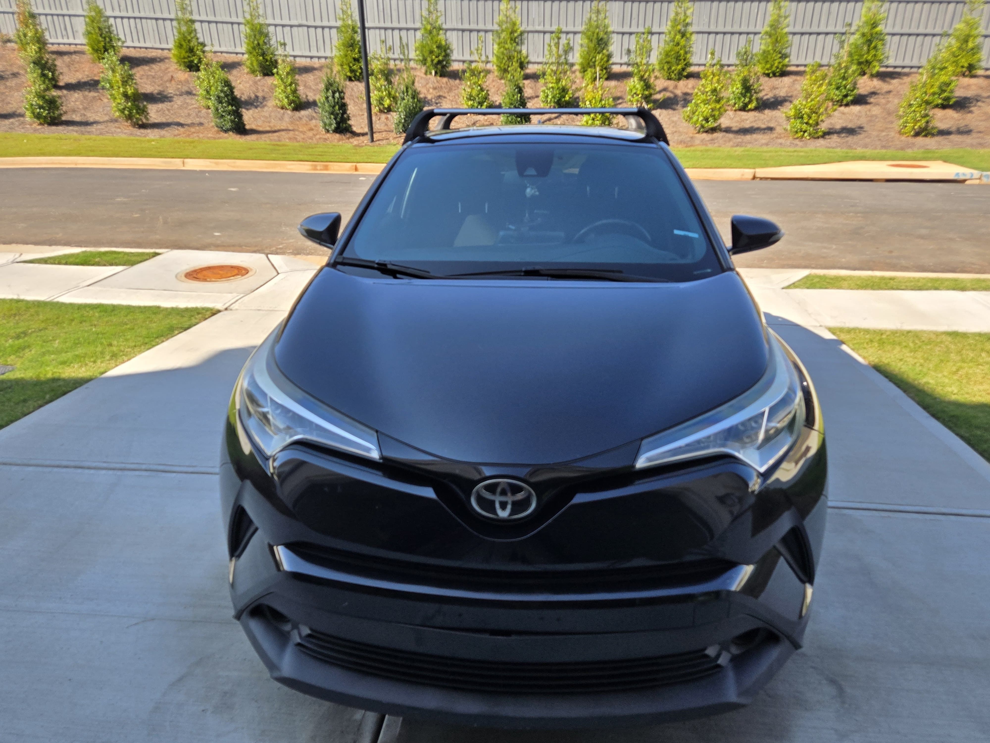 Used 2018 Toyota C-HR XLE FWD image 18