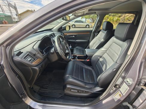 Used 2022 Honda CR-V Touring image 9