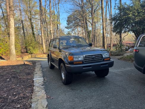 Used 1996 Toyota Land Cruiser Sport Utility 4D image 8