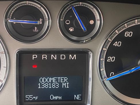 Used 2009 Cadillac Escalade AWD image 5