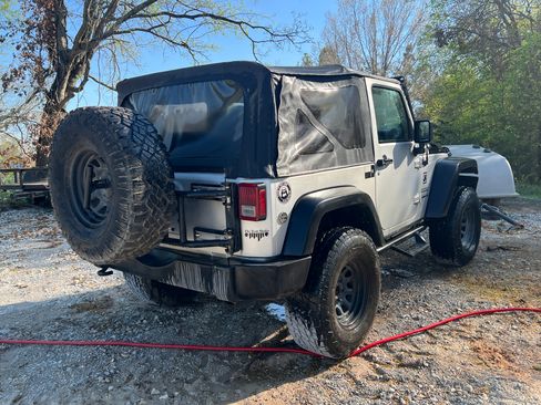 Used 2011 Jeep Wrangler Sport image 10