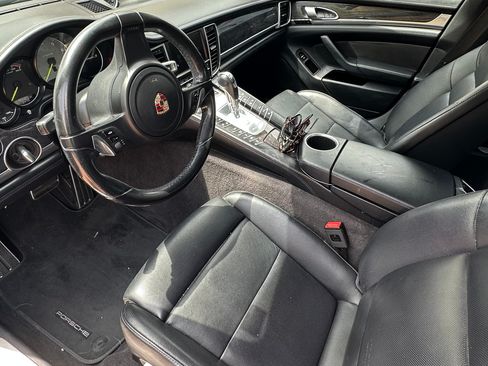 Used 2015 Porsche Panamera S RWD image 4