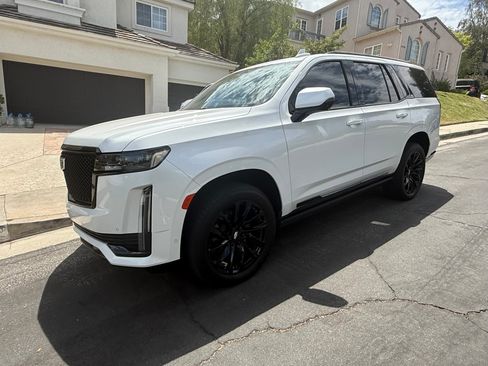 Used 2023 Cadillac Escalade Sport Platinum w/ LPO, ONYX Package AWD/4WD image 5
