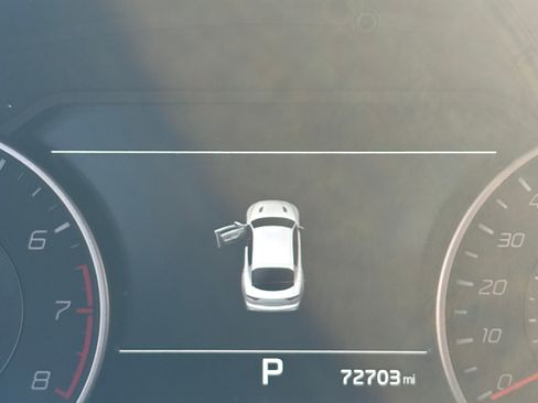 Used 2018 Kia Stinger GT2 AWD/4WD image 30