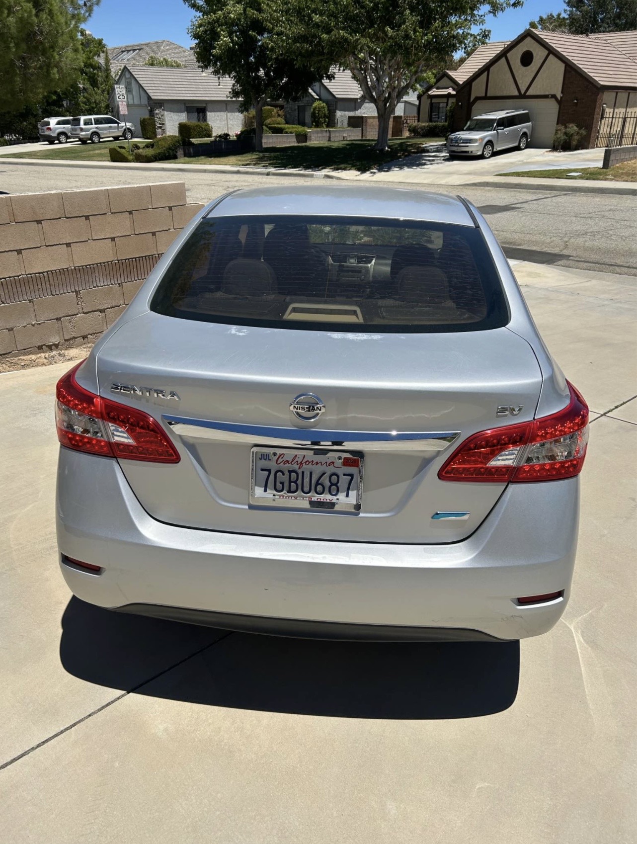 Used 2014 Nissan Sentra SV FWD image 4
