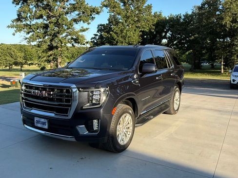 Used 2024 GMC Yukon SLT w/ SLT Luxury Package RWD image 1