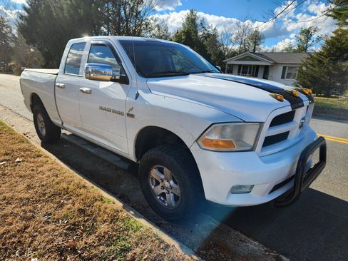 Used 2012 RAM 1500 Express image 5