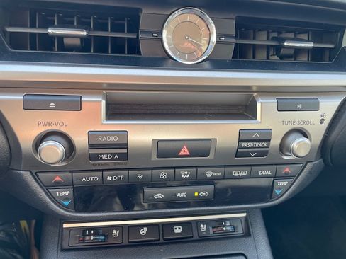 Used 2013 Lexus ES 350 w/ Luxury Pkg image 15