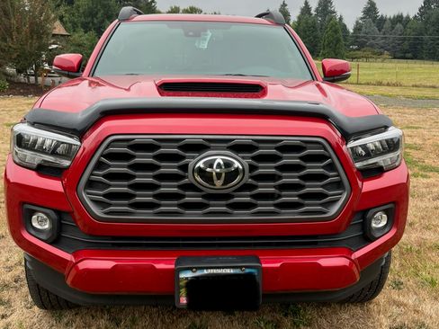 Used 2023 Toyota Tacoma TRD Sport image 1