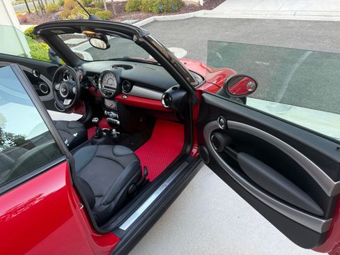 Used 2010 MINI Cooper S image 8